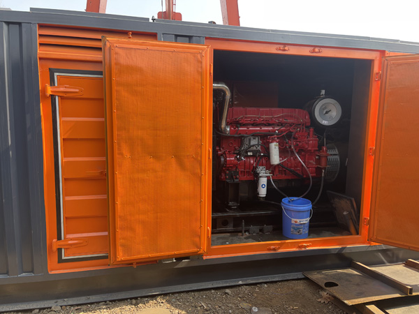 东城柴油发电机组在高温环境下运行时需要注意哪些问题？